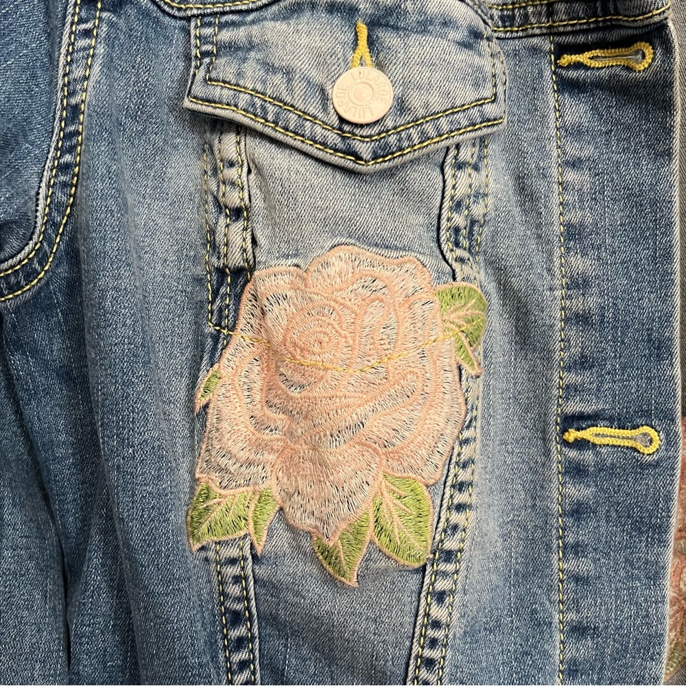 Lularoe Denim Jacket Womens Small Pink Roses Floral Longline Stretch Trucker - Picture 5 of 10